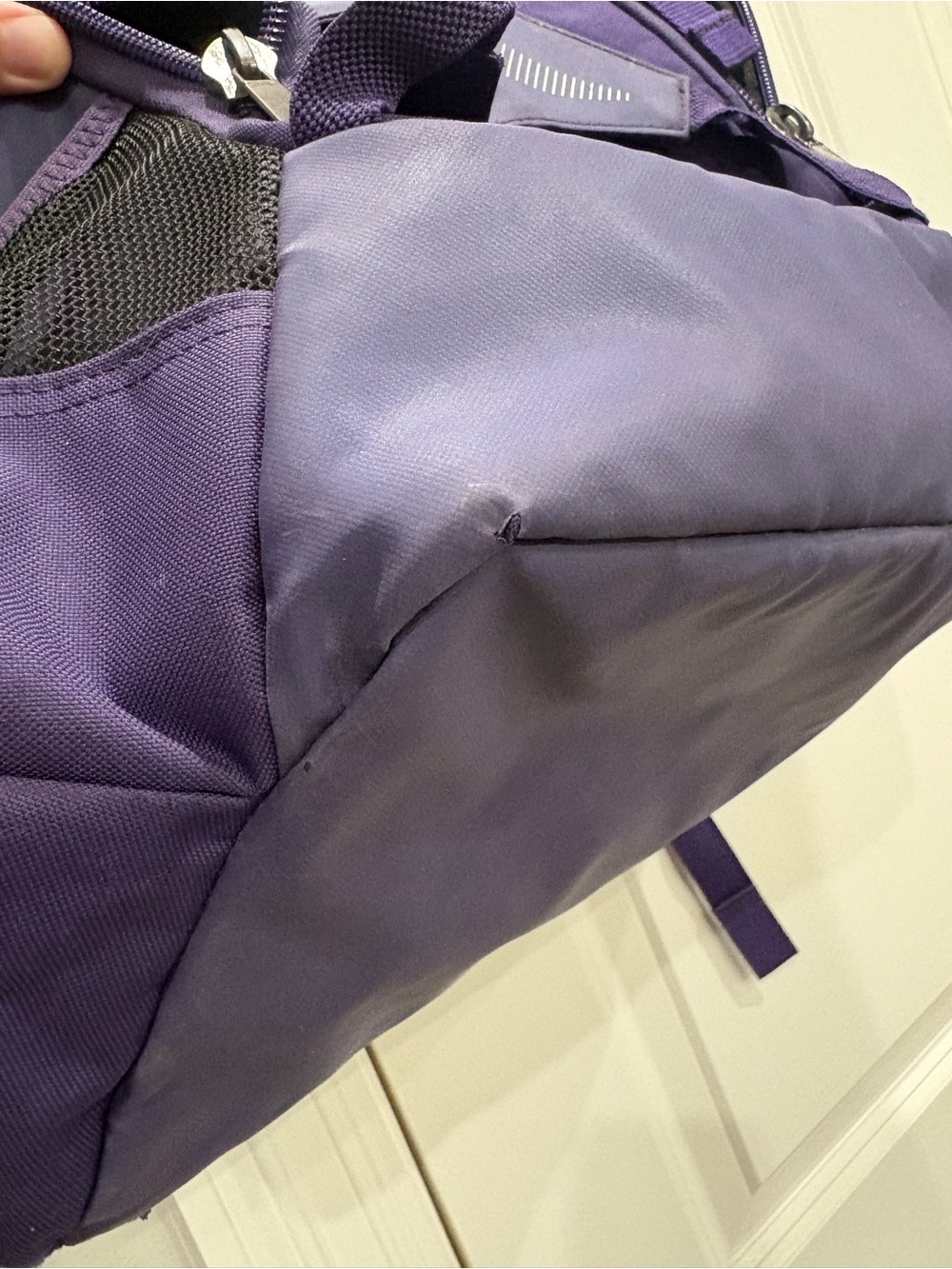 Easton Ghost NX fast pitch backpack in purple GUC 3 minor bottom wear spots - Picture 5 of 10